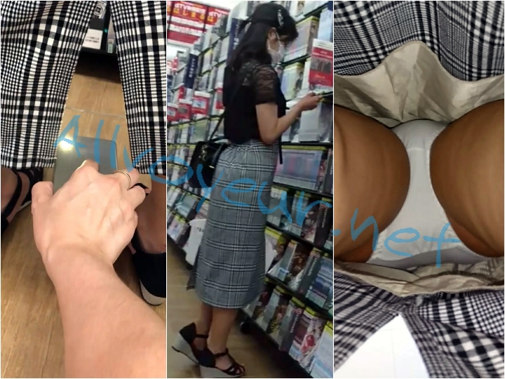 moko14_0 ロンスカスリットのお嬢さんをパシャリ