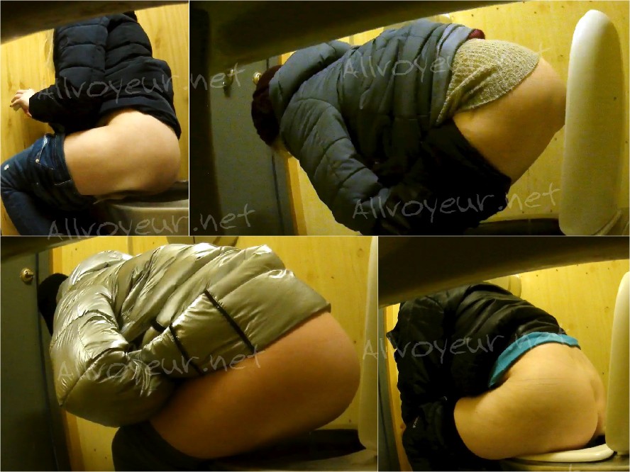 Public Toilet 210