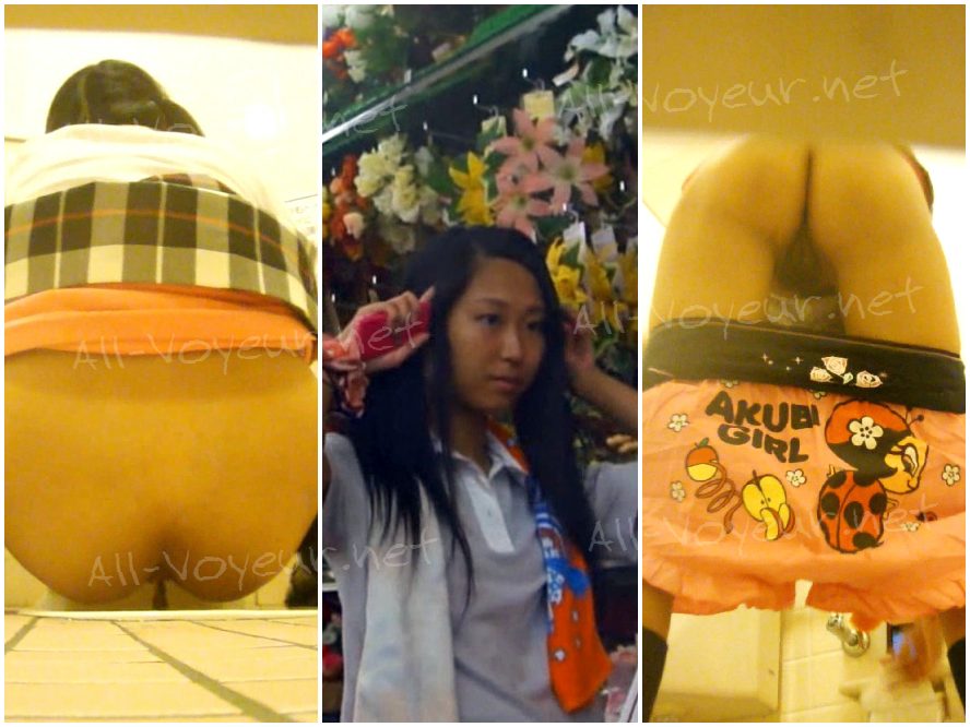 【うんこ】女子トイレ潜入45ツインテールKがうんこ披露