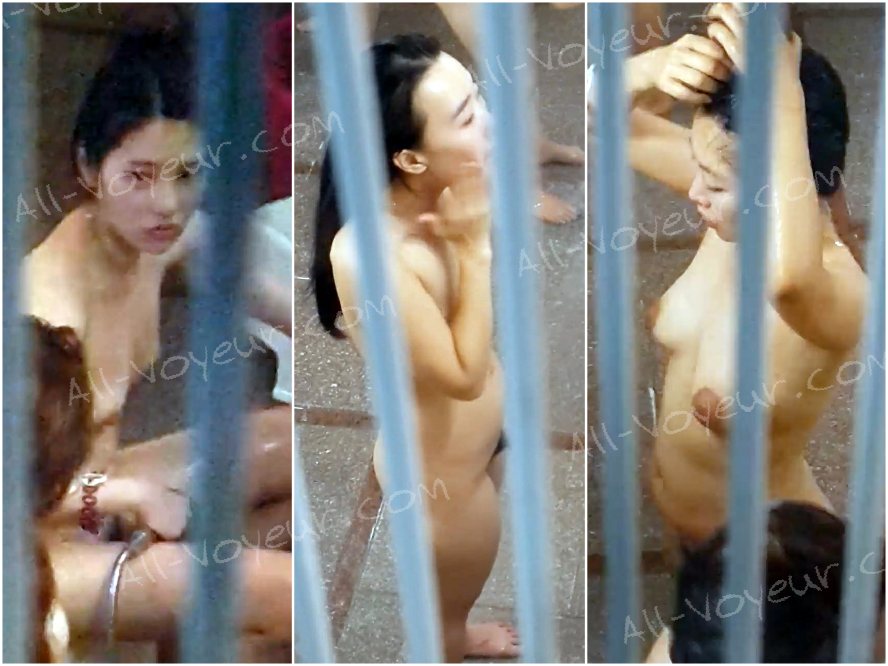 銭湯の警備員が換気扇の近くに隠れ、シャワーを浴びている女性入浴者の様子をこっそり撮影していた。中にはスタイル抜群の女性も数人いた。