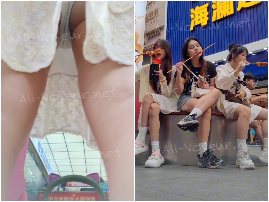 純真そうな女子大生が白いワンピースを着てクラスメイトとショッピングに出かけます。彼女は青いぴったりとしたインナーワンピースを着ています。