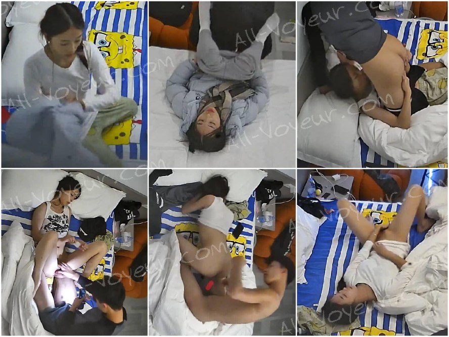 12月6日に新たに流出したホテルの写真❤️ 若いカップル、「白月光」の美女は哀れにも彼氏が射精したくてたまらなくなり、何度も愛し合う。