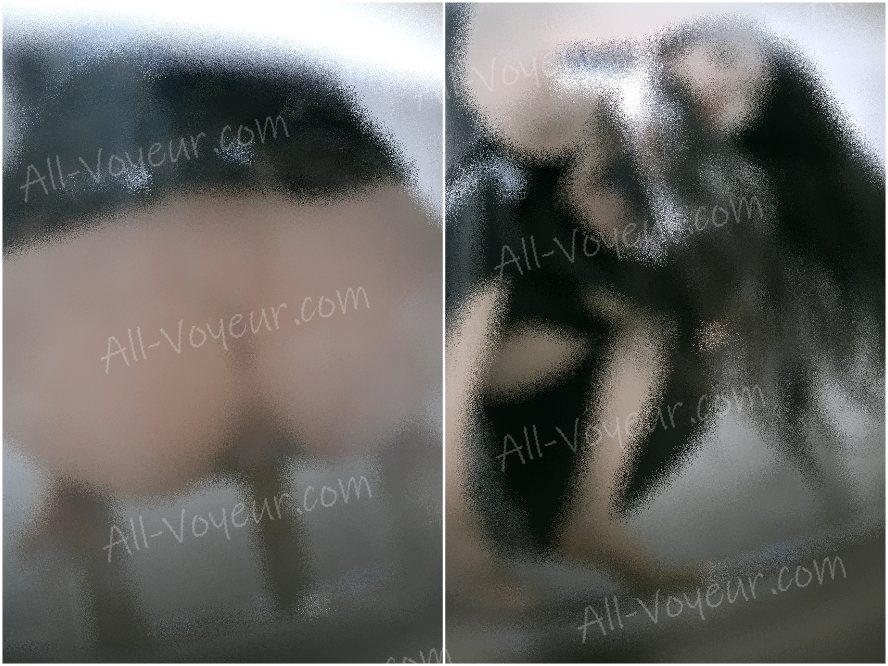 【トイレカメラ】飲み屋の女の子が用を足している時にカメラを発見し、びっくりして下着を上げ忘れる。