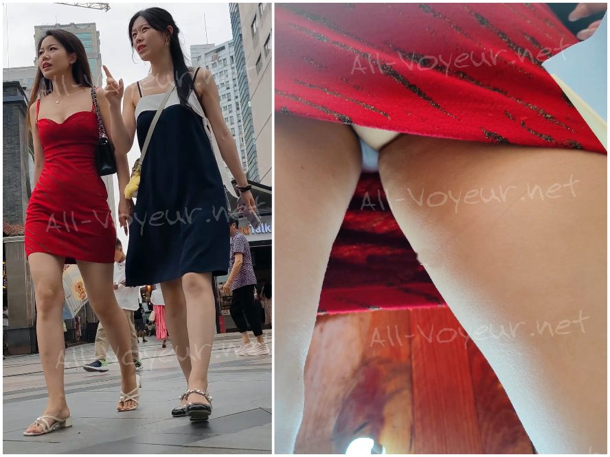 白いドレスを着て眼鏡をかけ、灰色の下着を身につけた若い女性が散歩に出かけていた。