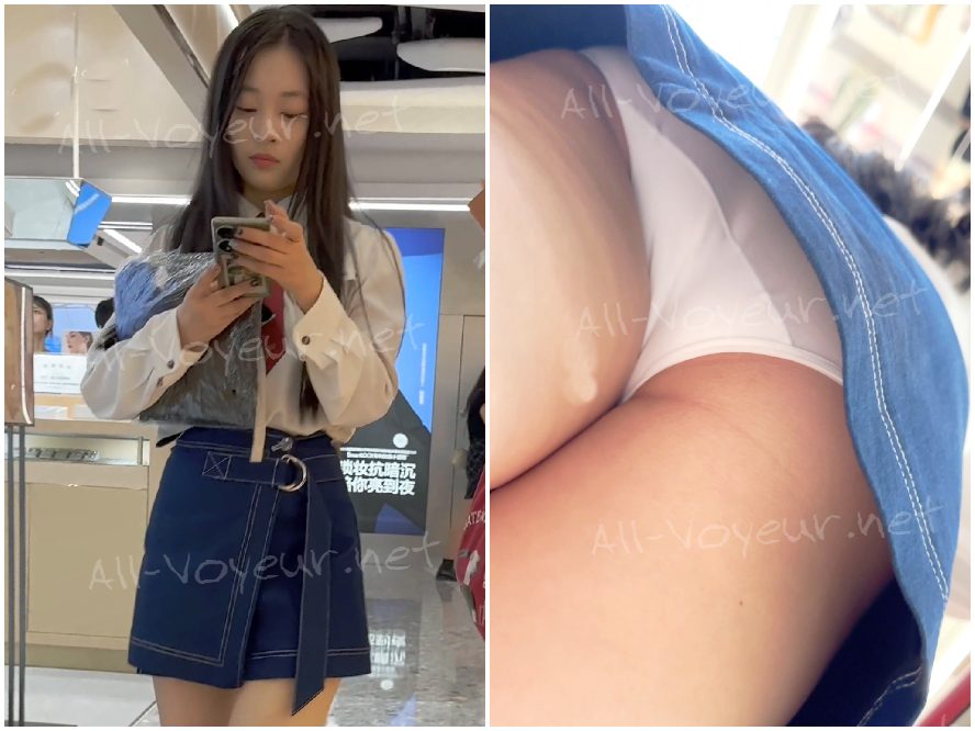 仕事から帰宅した美人が、スマホに夢中で、短いスカートが透け、白い下着が黄色い尿で汚れていた。