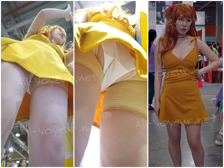 展覧会CD 初音ミクコスプレ くびれが内側に反り返る…クロッチの質感がはっきりわかる極薄ストッキング