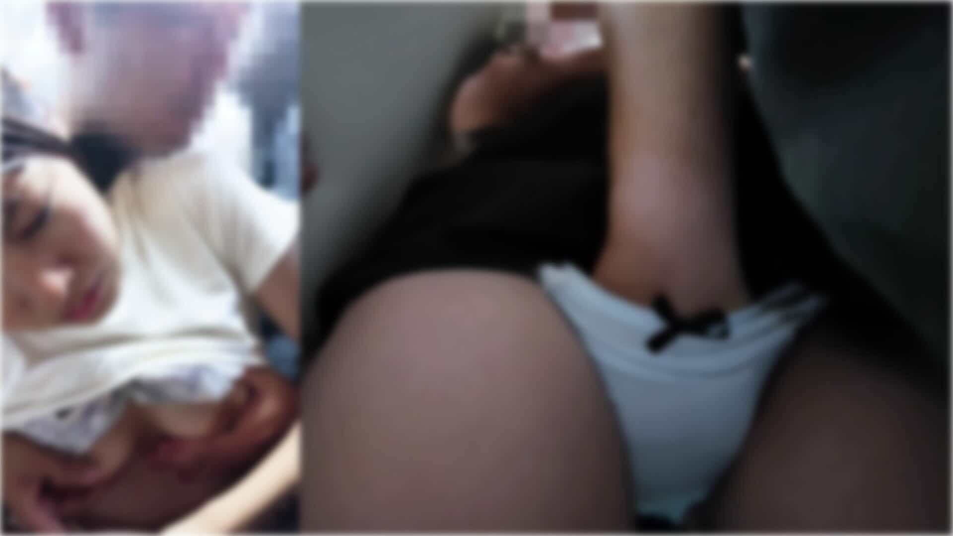 【窃触窃挿フル50分超/私服K】一生忘れない。夏休みに乗った電車での出来事