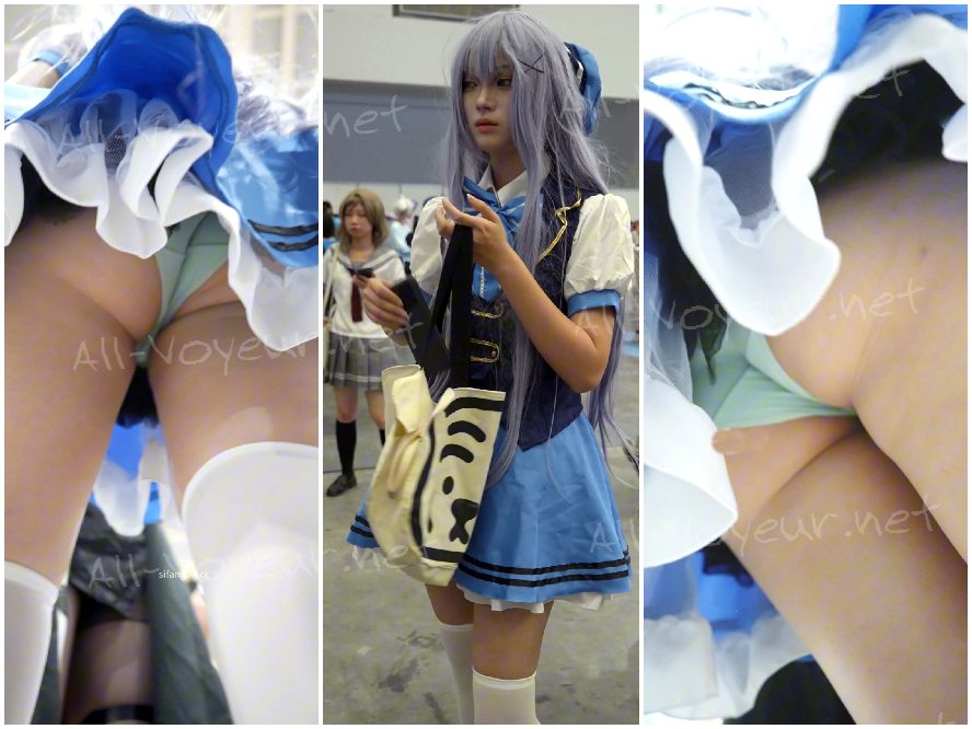 メイドさん2人が肌色のストッキングと白い下着を身につけてお買い物に出かけ、お菓子やCDを買ってきました。