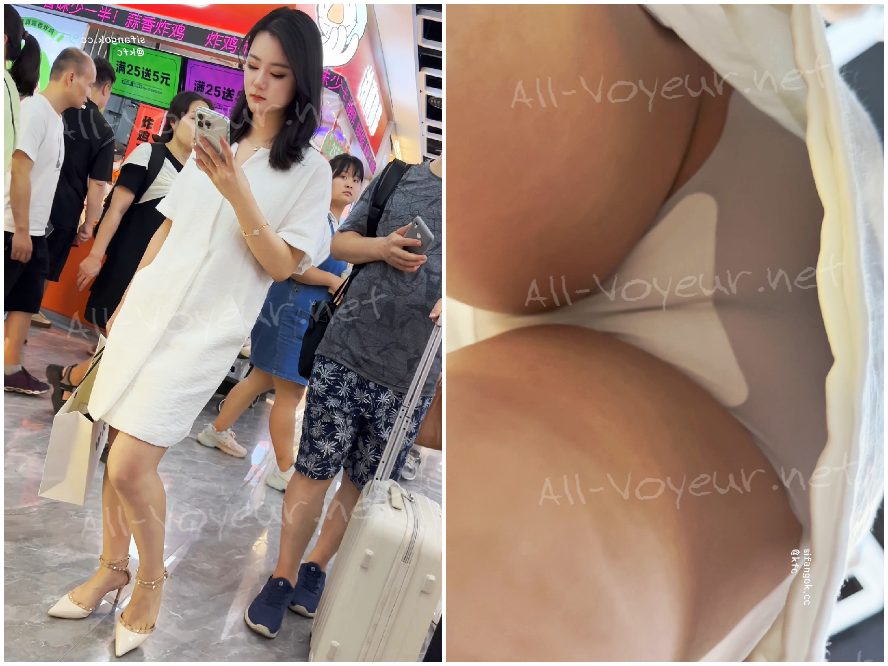 【KFC】背中見せコーデの女子大生と親友がショッピングへ――ニーハイソックスとグレースキニー：魅惑のインナースタイルがチラリ