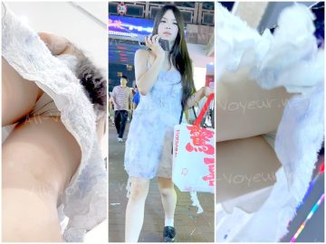 [KFC] 女子高生がナイトクラブからお菓子を買いに来たところ – ロングスカート、白い下着、CD（表裏）